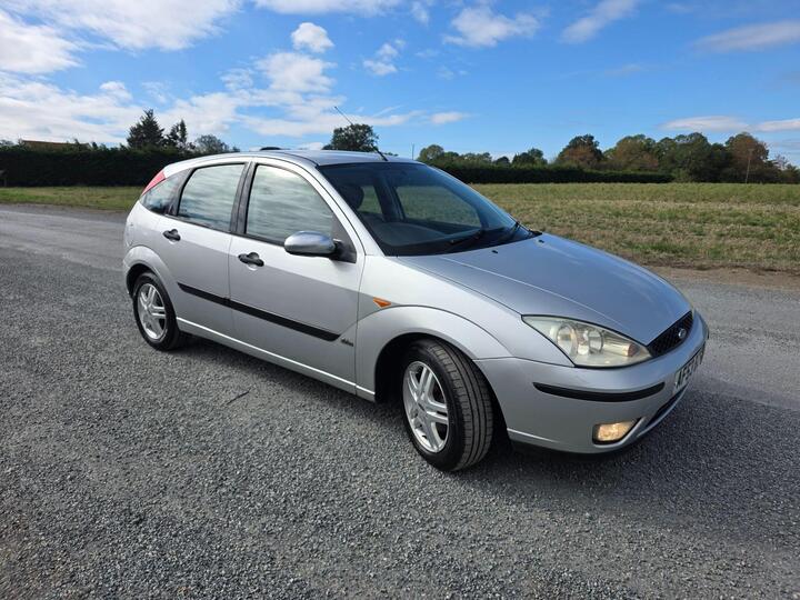 Ford Focus 1.6i 16v Zetec 5dr