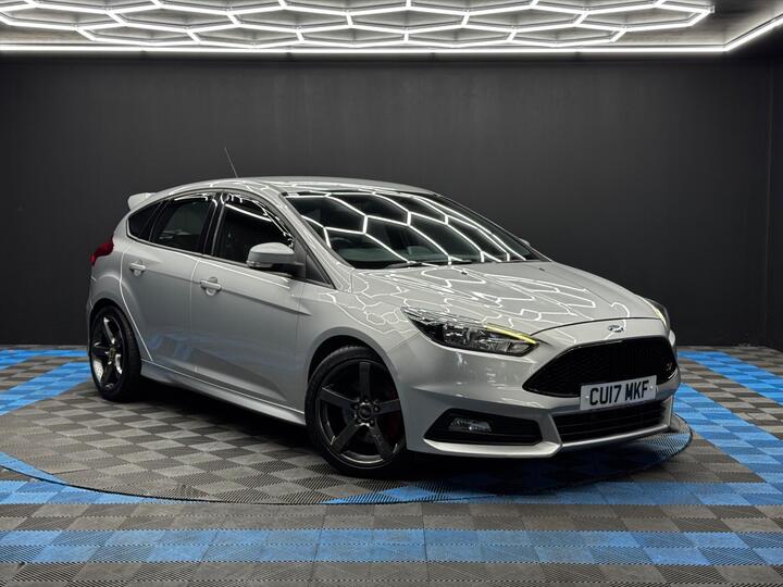 Ford Focus 2.0 TDCi ST-2 Euro 6 (s/s) 5dr