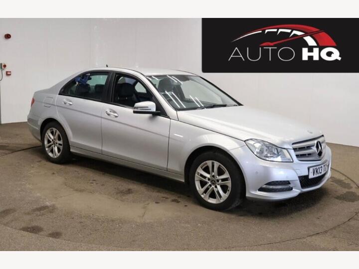 Mercedes-Benz C Class 2.1 C220 CDI BlueEfficiency Executive SE Euro 5 (s/s) 4dr Mercedes-Benz C Class 2.1 C220 CDI BlueEfficiency Executive SE Euro 5 (s/s) 4dr