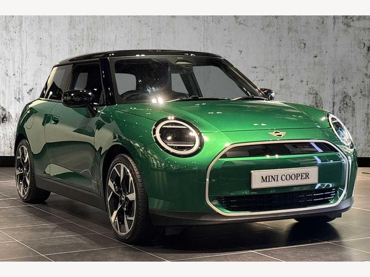 MINI Cooper E 40.7kWh Exclusive Auto 3dr