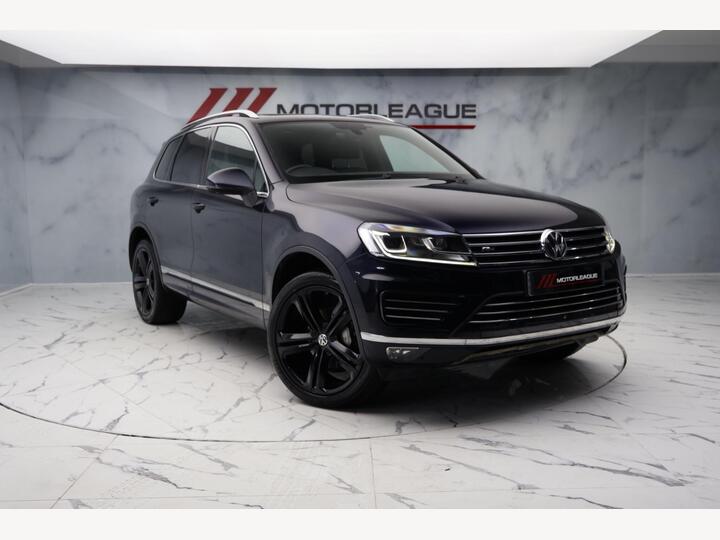 Volkswagen Touareg 3.0 TDI V6 R-Line Plus Tiptronic 4WD Euro 6 (s/s) 5dr Volkswagen Touareg 3.0 TDI V6 R-Line Plus Tiptronic 4WD Euro 6 (s/s) 5dr