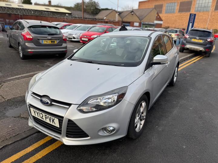 Ford Focus 1.6 Zetec Powershift Euro 5 5dr