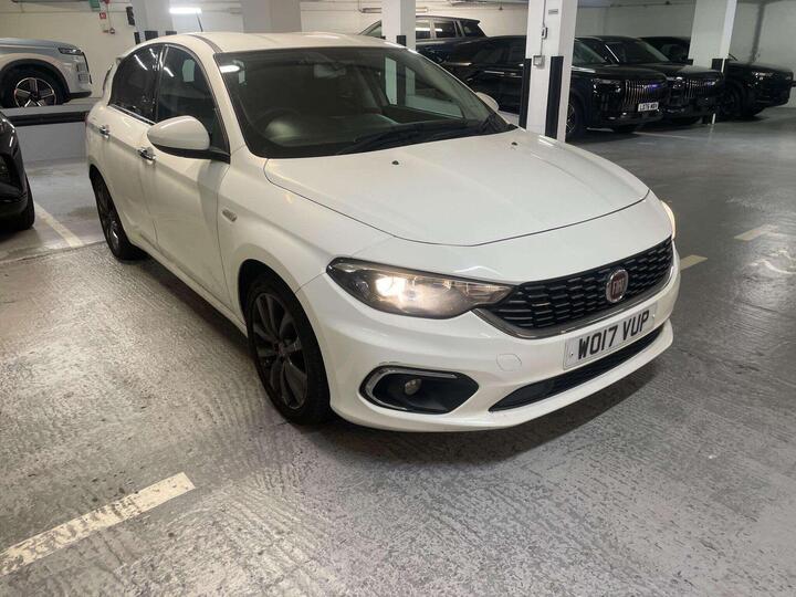 Fiat Tipo 1.4 MPI Lounge Euro 6 5dr