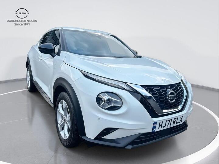 Nissan Juke 1.0 DIG-T N-Connecta Euro 6 (s/s) 5dr Nissan Juke 1.0 DIG-T N-Connecta Euro 6 (s/s) 5dr