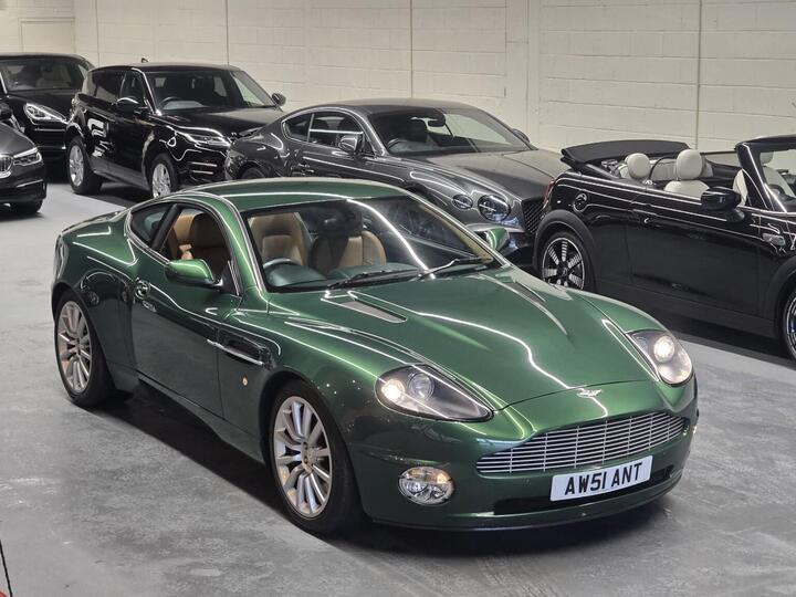 Aston Martin VANQUISH 5.9 2dr Aston Martin VANQUISH 5.9 2dr