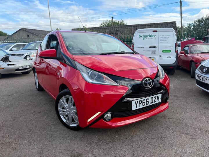 Toyota AYGO 1.0 VVT-i X-pression Euro 6 5dr