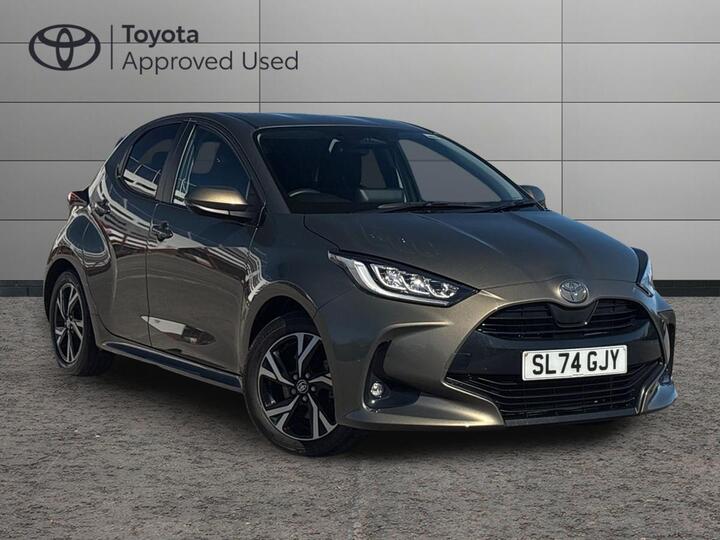 Toyota Yaris 1.5 VVT-h Design E-CVT Euro 6 (s/s) 5dr