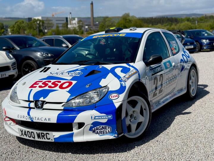 Peugeot 206 2.0 GTi 180 3dr Peugeot 206 2.0 GTi 180 3dr