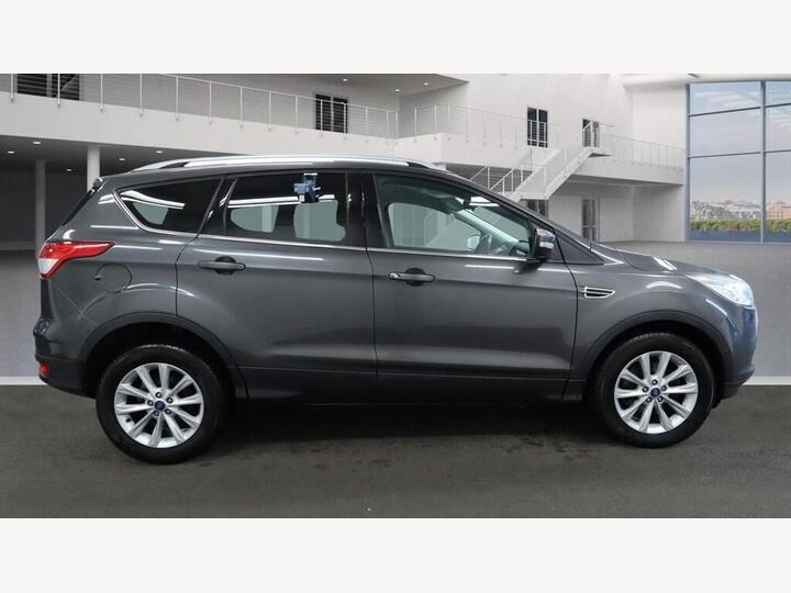 Ford Kuga 2.0 TDCi Titanium 2WD Euro 6 (s/s) 5dr