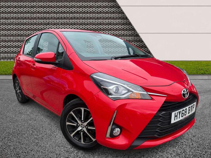 Toyota YARIS 1.5 VVT-i Icon Tech Euro 6 5dr