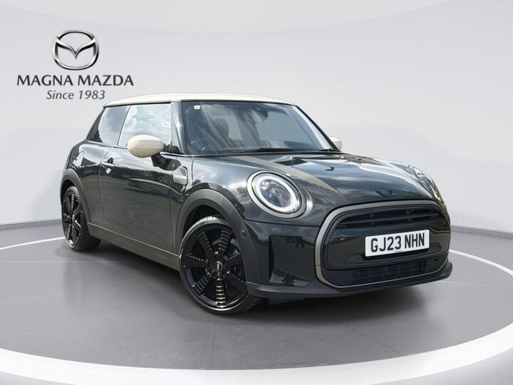 MINI Hatch 1.5 Cooper Resolute Edition Steptronic Euro 6 (s/s) 3dr