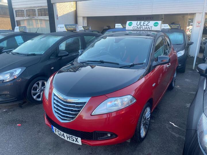 Chrysler Ypsilon 1.2 Black&Red Euro 5 (s/s) 5dr