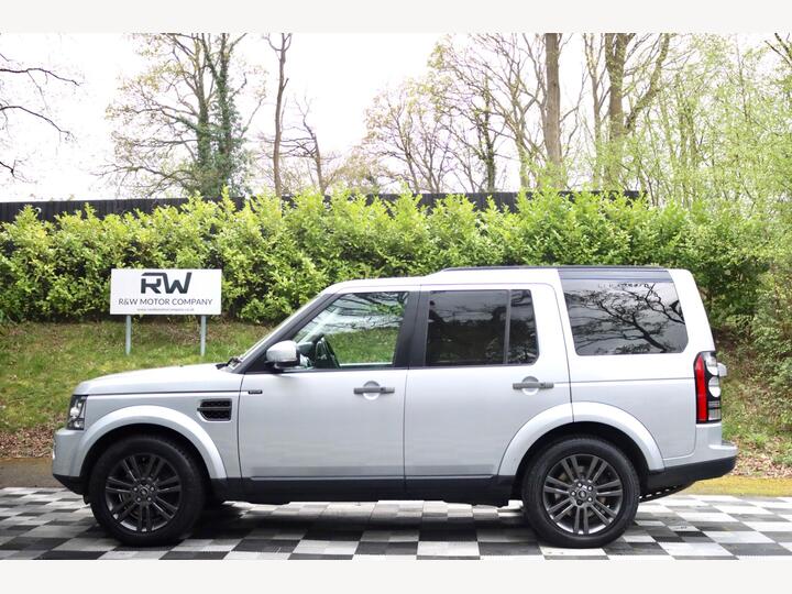Land Rover Discovery 4 3.0 SD V6 Graphite Auto 4WD Euro 6 (s/s) 5dr Land Rover Discovery 4 3.0 SD V6 Graphite Auto 4WD Euro 6 (s/s) 5dr
