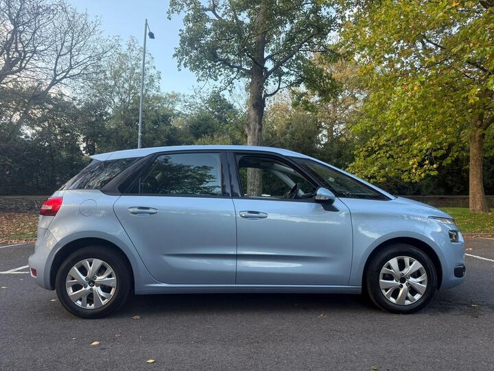 Citroen C4 Picasso 1.6 HDi VTR+ Euro 5 5dr Citroen C4 Picasso 1.6 HDi VTR+ Euro 5 5dr
