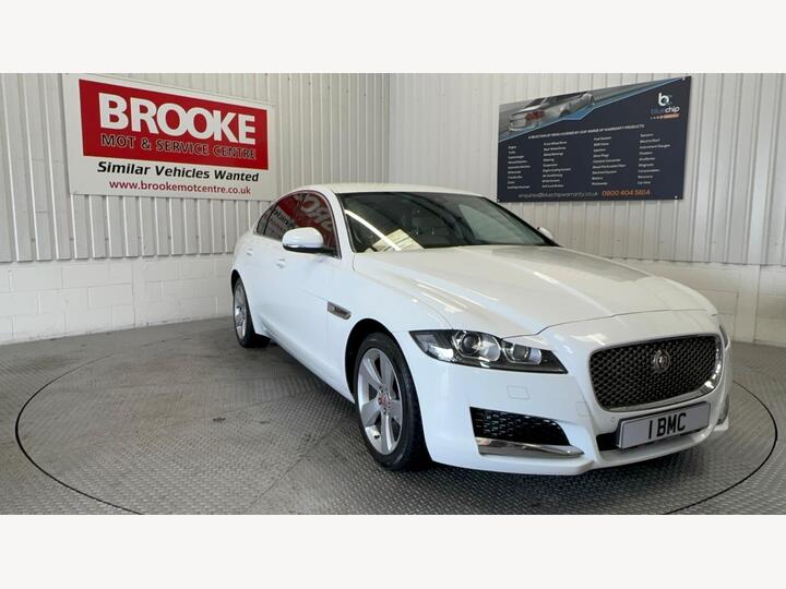 Jaguar XF 2.0d Portfolio Auto AWD Euro 6 (s/s) 4dr