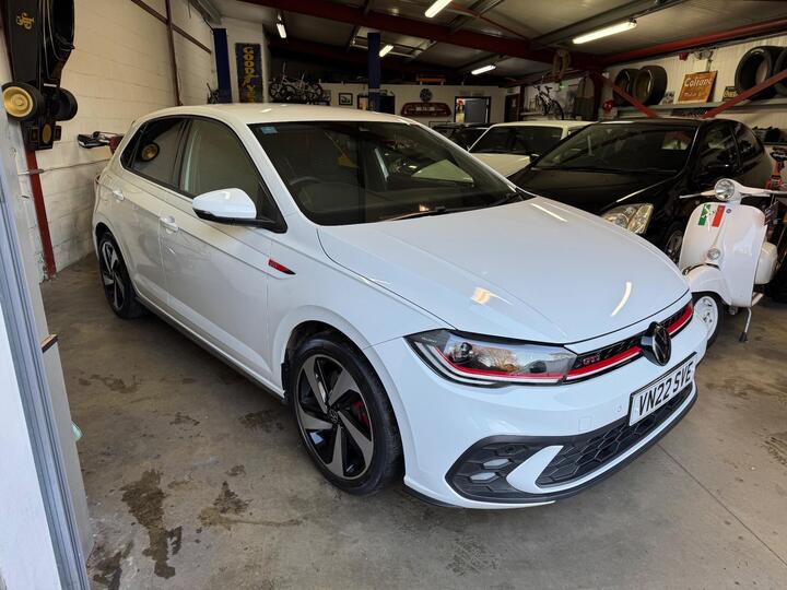 Volkswagen Polo 2.0 TSI GTI DSG Euro 6 (s/s) 5dr Volkswagen Polo 2.0 TSI GTI DSG Euro 6 (s/s) 5dr