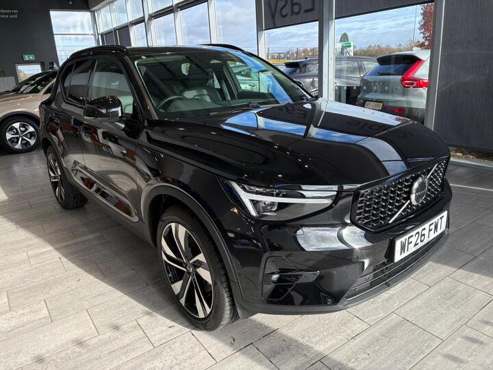 Volvo XC40 2.0 B4 MHEV Ultra Dark DCT Auto Euro 6 (s/s) 5dr