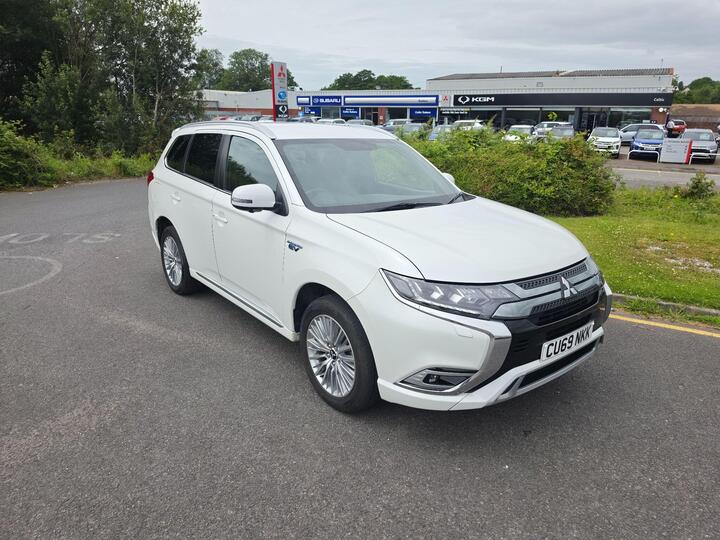 Mitsubishi Outlander 2.4h TwinMotor 13.8kWh 4h CVT 4WD Euro 6 (s/s) 5dr