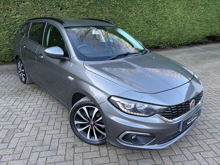 Fiat TIPO 1.6 MultiJetII Lounge Euro 6 (s/s) 5dr