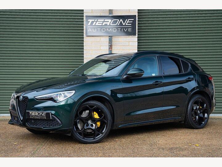 Alfa Romeo Stelvio 2.0T Veloce Auto Q4 AWD Euro 6 (s/s) 5dr Alfa Romeo Stelvio 2.0T Veloce Auto Q4 AWD Euro 6 (s/s) 5dr