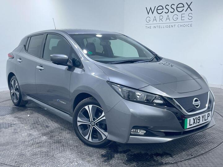 Nissan LEAF 40kWh N-Connecta Auto 5dr