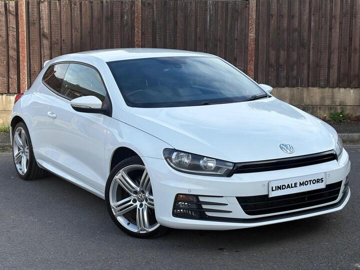 Volkswagen Scirocco 2.0 TDI BlueMotion Tech R-Line DSG Euro 6 (s/s) 3dr