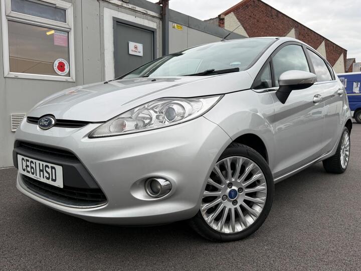 Ford Fiesta 1.4 TDCi DPF Titanium 5dr
