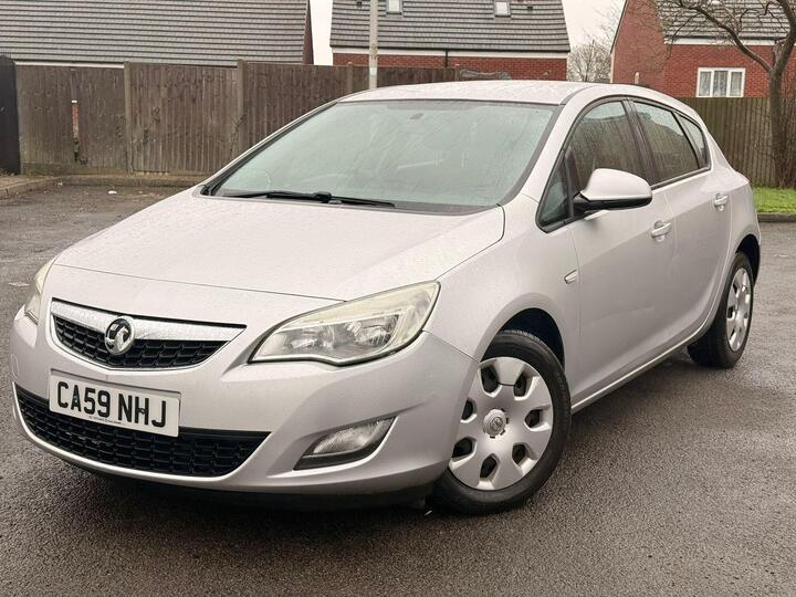 Vauxhall Astra 1.4 16v Exclusiv Euro 5 5dr