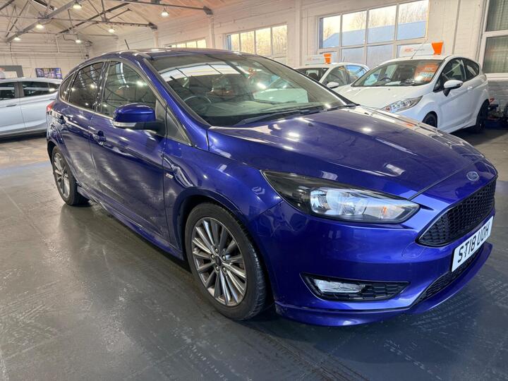 Ford Focus 1.0T EcoBoost ST-Line Euro 6 (s/s) 5dr