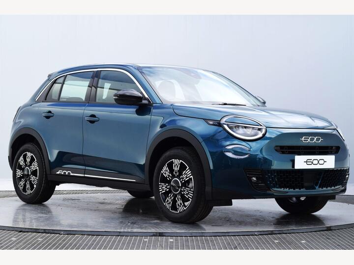 Fiat 600 1.2 MHEV E-DCT Euro 6 (s/s) 5dr