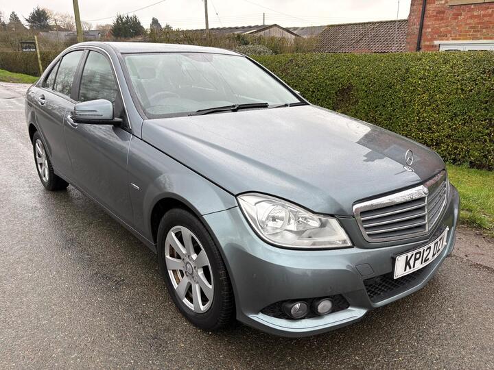 Mercedes-Benz C Class 1.8 C180 BlueEfficiency SE G-Tronic+ Euro 5 (s/s) 4dr