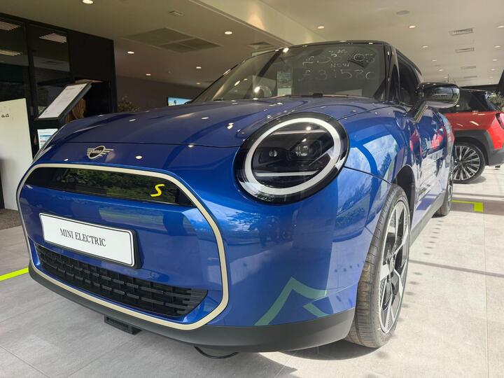 MINI Electric Cooper SE 54.2kWh Exclusive Auto 3dr