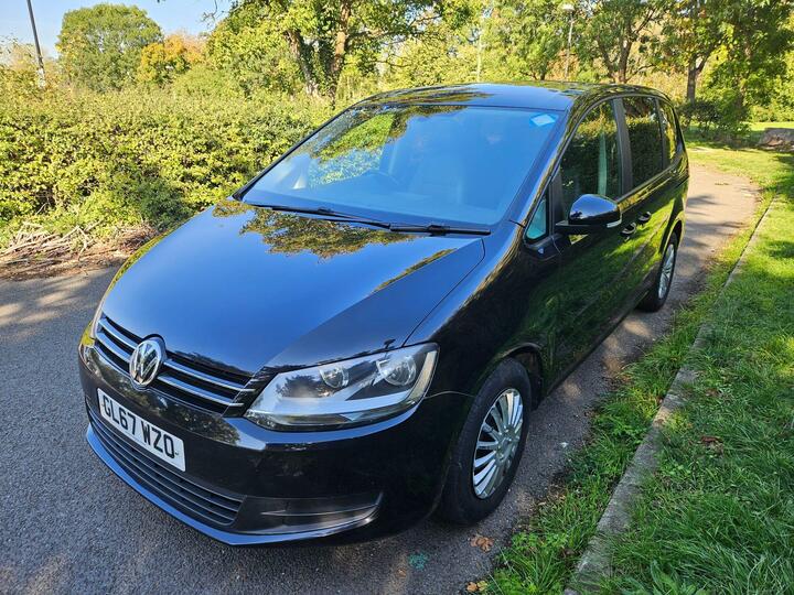 Volkswagen Sharan 2.0 TDI S DSG Euro 6 (s/s) 5dr Volkswagen Sharan 2.0 TDI S DSG Euro 6 (s/s) 5dr