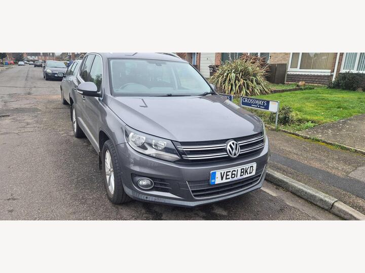 Volkswagen TIGUAN 2.0 TDI BlueMotion Tech SE 4WD Euro 5 (s/s) 5dr
