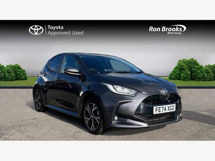 Toyota Yaris 1.5 VVT-h Design E-CVT Euro 6 (s/s) 5dr