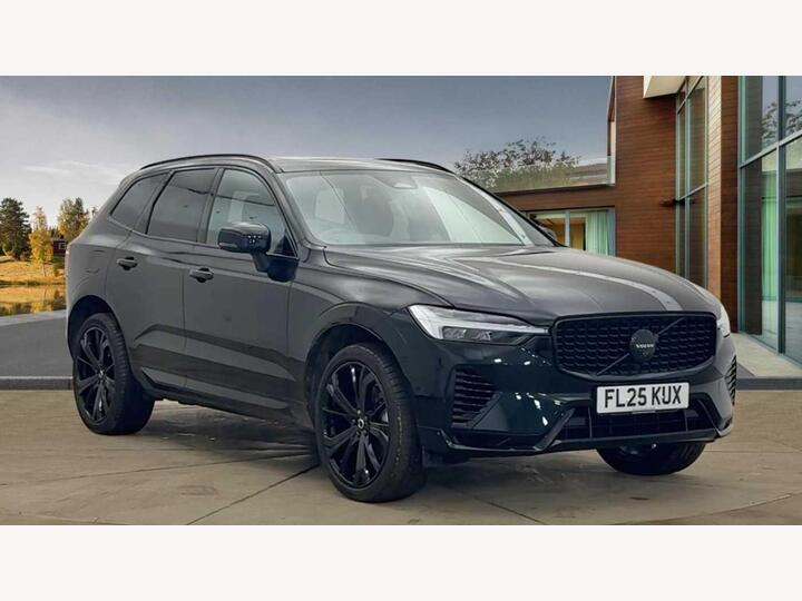 Volvo XC60 2.0h T8 18.8kWh Ultra Black Edition Auto AWD Euro 6 (s/s) 5dr