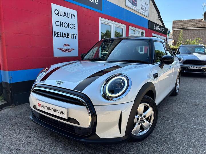 MINI Hatch 1.5 Cooper Classic Steptronic Euro 6 (s/s) 5dr