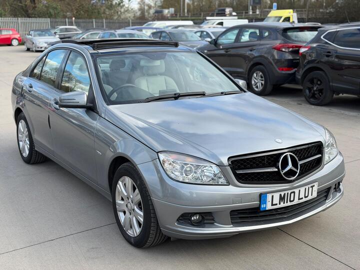 Mercedes-Benz C Class 1.8 C180 BlueEfficiency Executive SE Auto Euro 5 4dr