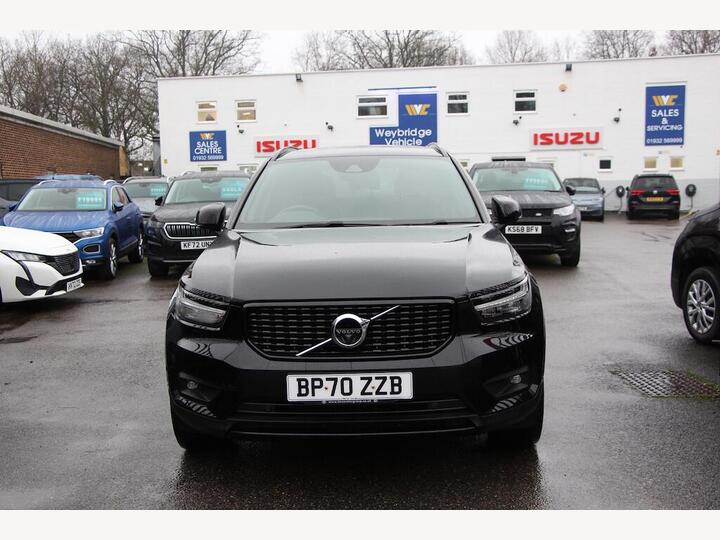 Volvo XC40 2.0 B4 MHEV R-Design Pro Auto Euro 6 (s/s) 5dr