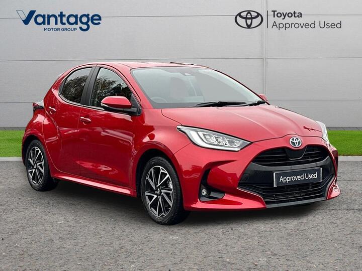 Toyota Yaris 1.5 VVT-h Design E-CVT Euro 6 (s/s) 5dr