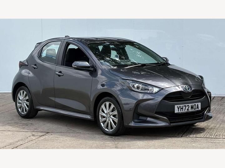 Toyota YARIS 1.5 VVT-h Icon E-CVT Euro 6 (s/s) 5dr