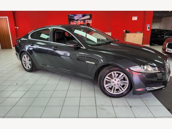 Jaguar XF 2.2d Luxury Auto Euro 5 (s/s) 4dr