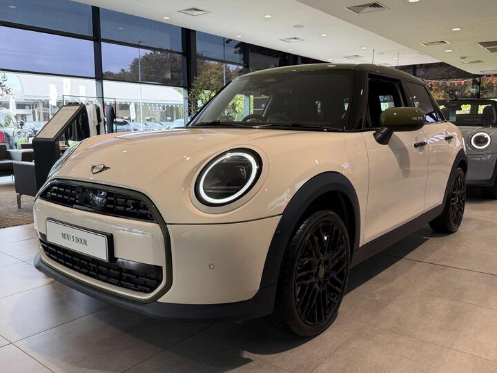 MINI Cooper 2.0S Paul Smith Edition Steptronic Euro 6 (s/s) 5dr