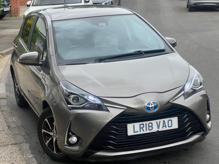 Toyota Yaris 1.5 VVT-h Icon Tech E-CVT Euro 6 (s/s) 5dr