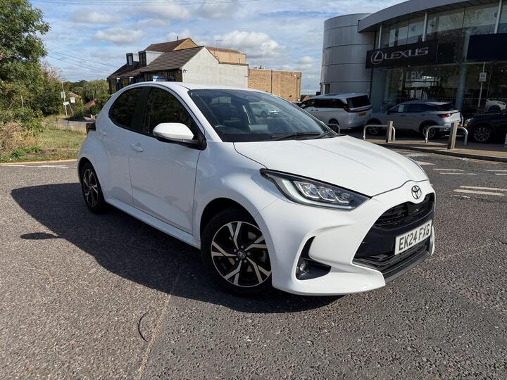 Toyota Yaris 1.5 VVT-h Design E-CVT Euro 6 (s/s) 5dr