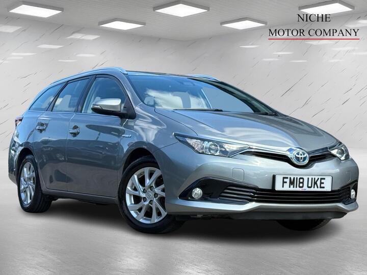 Toyota Auris 1.8 VVT-h Icon Tech Touring Sports CVT Euro 6 (s/s) 5dr