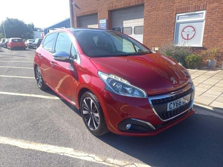 Peugeot 208 1.2 PureTech Allure Premium Euro 6 5dr