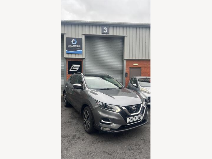 Nissan Qashqai 1.2 DIG-T N-Connecta Euro 6 (s/s) 5dr