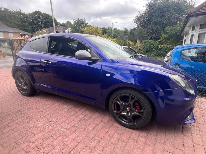 Alfa Romeo MiTo 1.3 JTDM-2 Speciale Euro 6 (s/s) 3dr Alfa Romeo MiTo 1.3 JTDM-2 Speciale Euro 6 (s/s) 3dr
