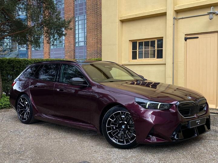 BMW M5 4.4 22.1kWh Touring Steptronic XDrive Euro 6 (s/s) 5dr
